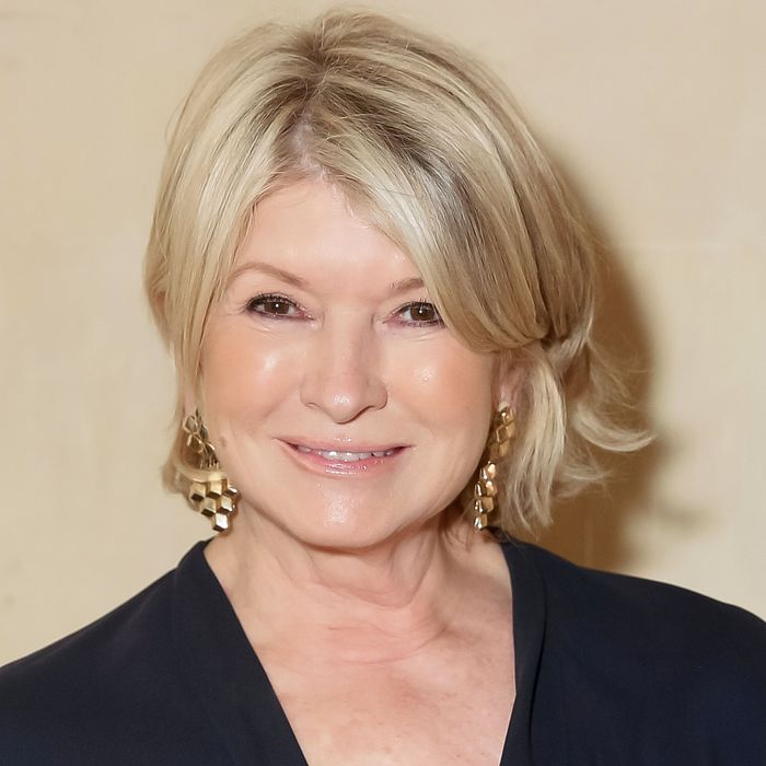 Martha Stewart Shows Us the Correct Way to Exit a Party