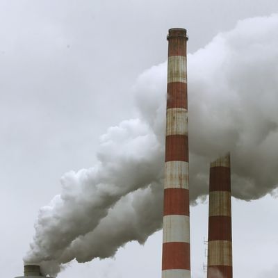 EPA Will Propose 30 Percent Cut In Power Plants’ Carbon Emissions