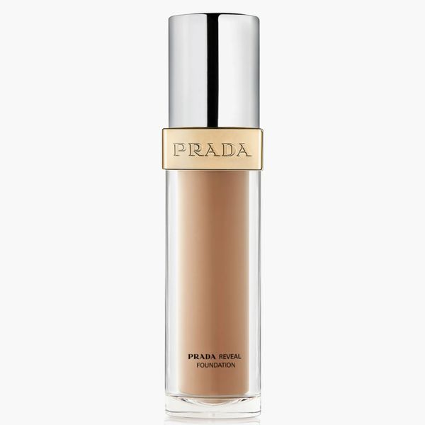 Prada Beauty Reveal Skin Optimizing Refillable Soft Matte Foundation