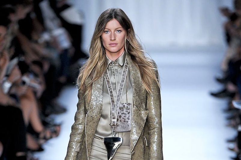 Gisele bundchen discount givenchy