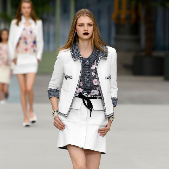 Chanel Shows First Runway Show Without Karl Lagerfeld