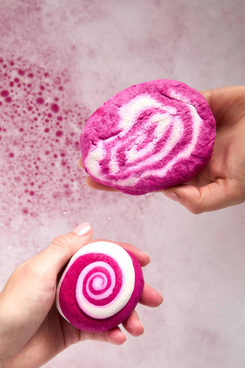 Lush the Comforter Bubble Bar