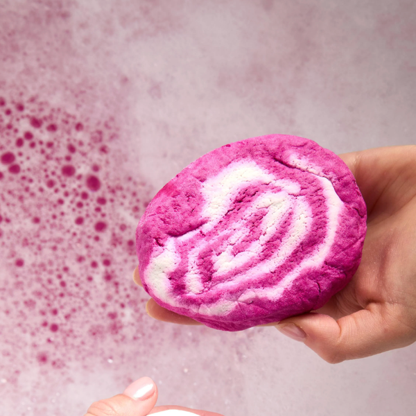 Lush the Comforter Bubble Bar