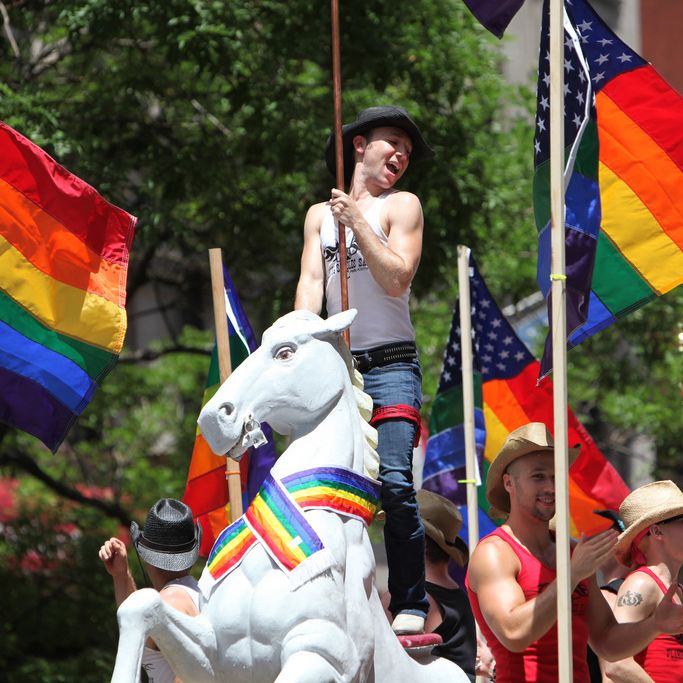 nyc gay pride 2012 parade route