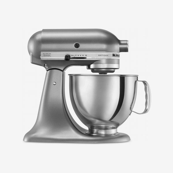 KitchenAid KSM150FE Artisan Series Batidora de pie con cabezal inclinable de 5 cuartos con juego de batidor Flex Edge