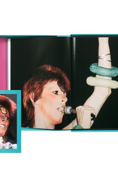 Intimate and never-before-seen photos of Bowie courtesy of Mick Rock, the singer’s personal photographer during his Ziggy Stardust phase, from 1972 to 1973. Each edition of The Rise of David Bowie is numbered and signed by Bowie and Rock.