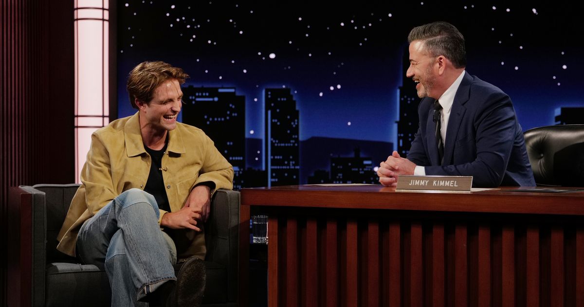 Let Robert Pattinson Cook (Lie)