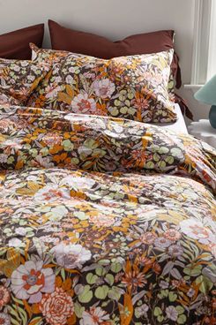 UO Mila Floral Duvet Set