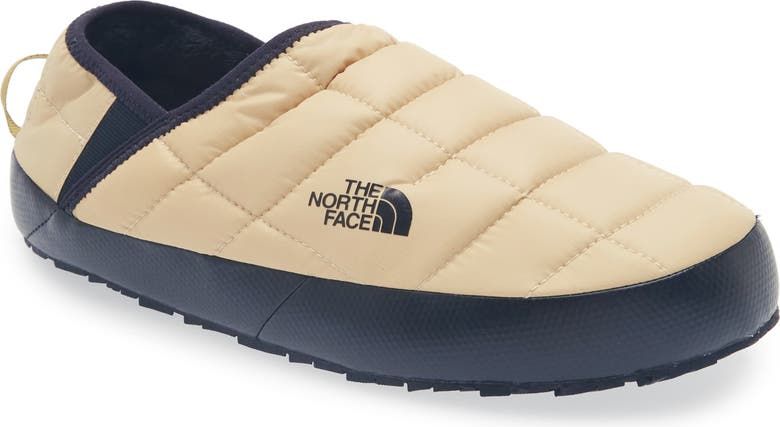 9 Best Men s Slippers 2024 The Strategist