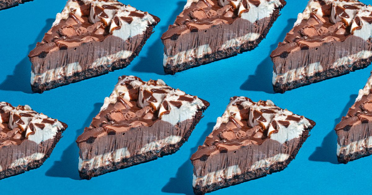 Why the Burger King Hershey’s Pie Is the Perfect Dessert