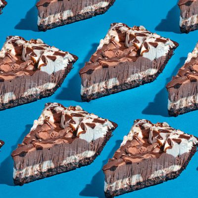 Why the Burger King Hershey’s Pie Is the Perfect Dessert