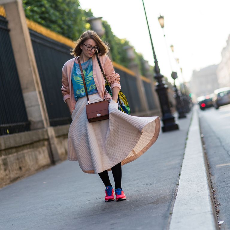 Paris Street Style: Sneakers and Sleek Minimalism