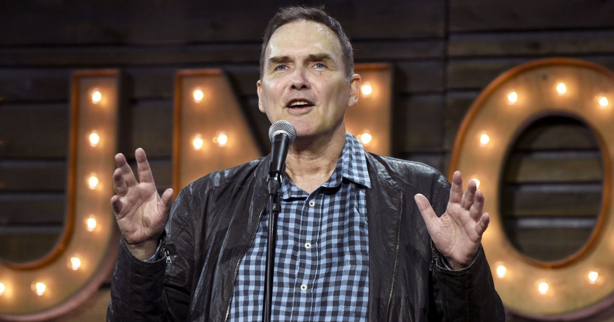 諾姆·麥克唐納 (Norm Macdonald) 發表了第一套有關冠狀病毒的精彩文章