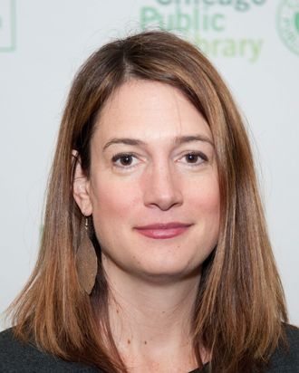 Gillian Flynn attends the 2011 Chicago Public Library Foundation and Chicago Public Library gala benefit awards dinner at the University of Illinois at Chicago Forum on October 20, 2011 in Chicago, Illinois. 