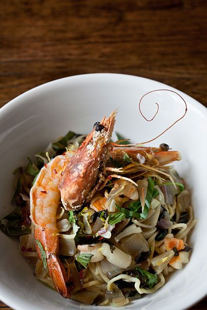 焦葱，梅耶柠檬，罗勒和蚕豆