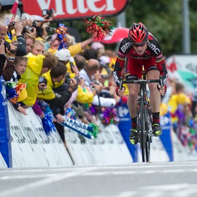 Asutralia's Cadel Evans (C) sprints on the finish line ahead of Spain's three-time Tour de France winner Alberto Contador (2ndR) and Spain's Samuel Sanchez (R) at the end of the 162,5 km and sixteenth stage of the 2011 Tour de France cycling race run between Saint-Paul-Trois-Chateaux and Gap, the principal city of the Hautes-Alpes, southeastern France on July 19 , 2011. AFP PHOTO / LIONEL BONAVENTURE (Photo credit should read LIONEL BONAVENTURE/AFP/Getty Images)