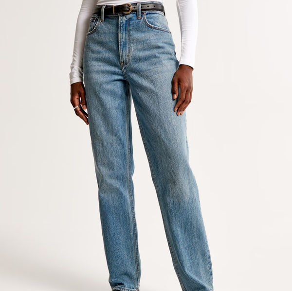 Abercrombie & Fitch Ultra High Rise 90s Straight Jean