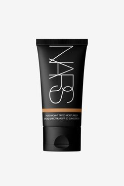 Nars Pure Radiant Tinted Moisturizer SPF 30