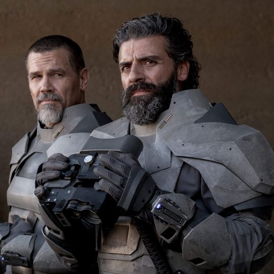 Dead to Me How James Marsden Became ‘SemiIdentical’ Twins