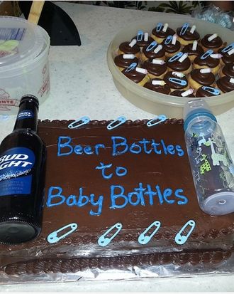 An example of a dad shower cake.