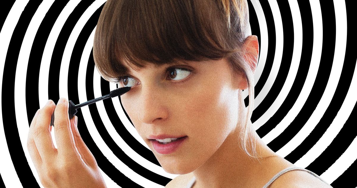 Does The 4 Dot White Eyeliner Trick Actually Work?