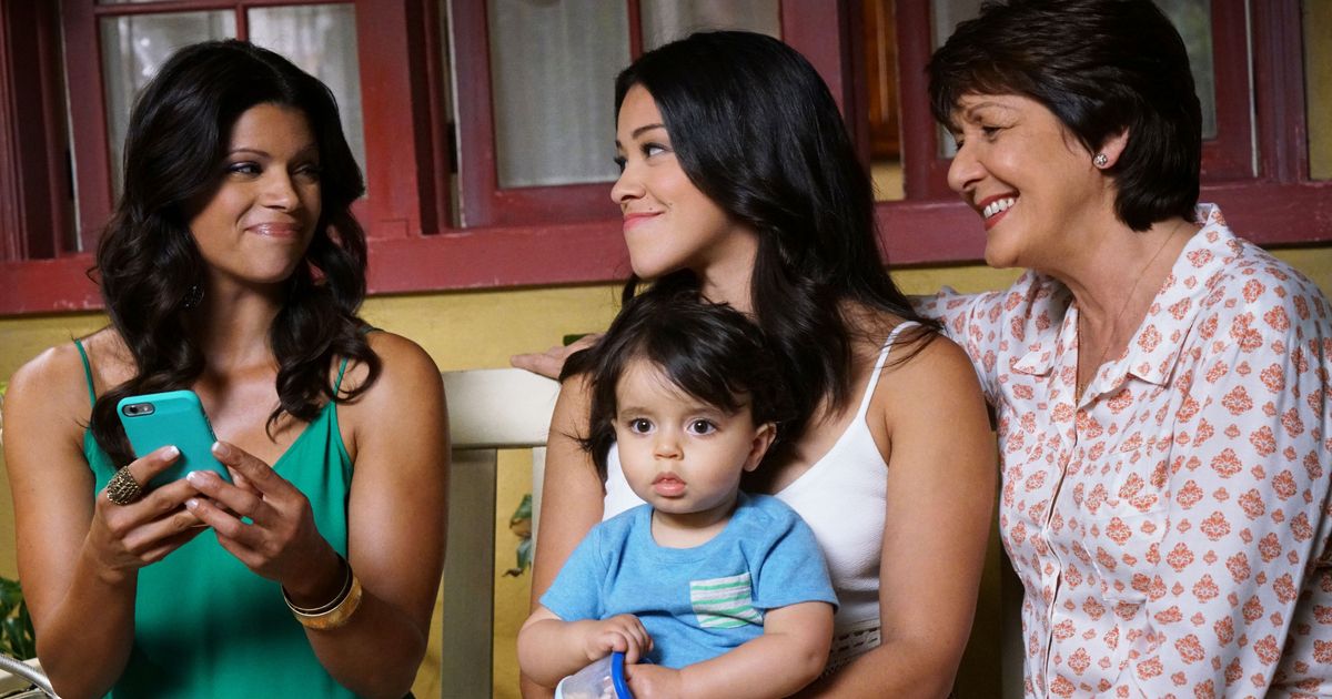 Jane the Virgin Has the Best Family on TV