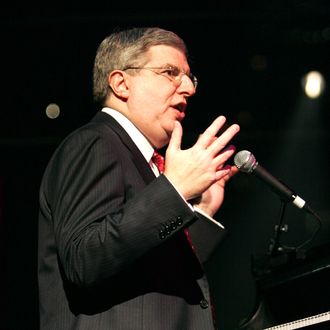 Marvin Hamlisch performs onstage at the 2004 Music Has Power Awards at The Jazz at Lincoln Center's Allen Room November 29, 2004 in New York City