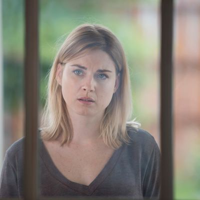 Alexandra Breckenridge as Jessie - The Walking Dead _ Season 6, Episode 5 - Photo Credit: Gene Page/AMC