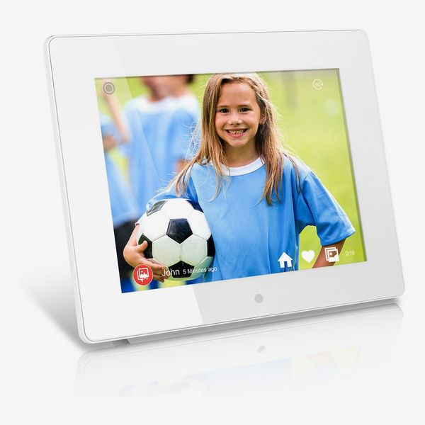 Aluratek 8-Inch WiFi Digital Photo Frame in White with Touchscreen - Bonsai