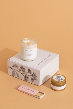 Brooklyn Candle Studio Deluxe Candle of the Month Subscription