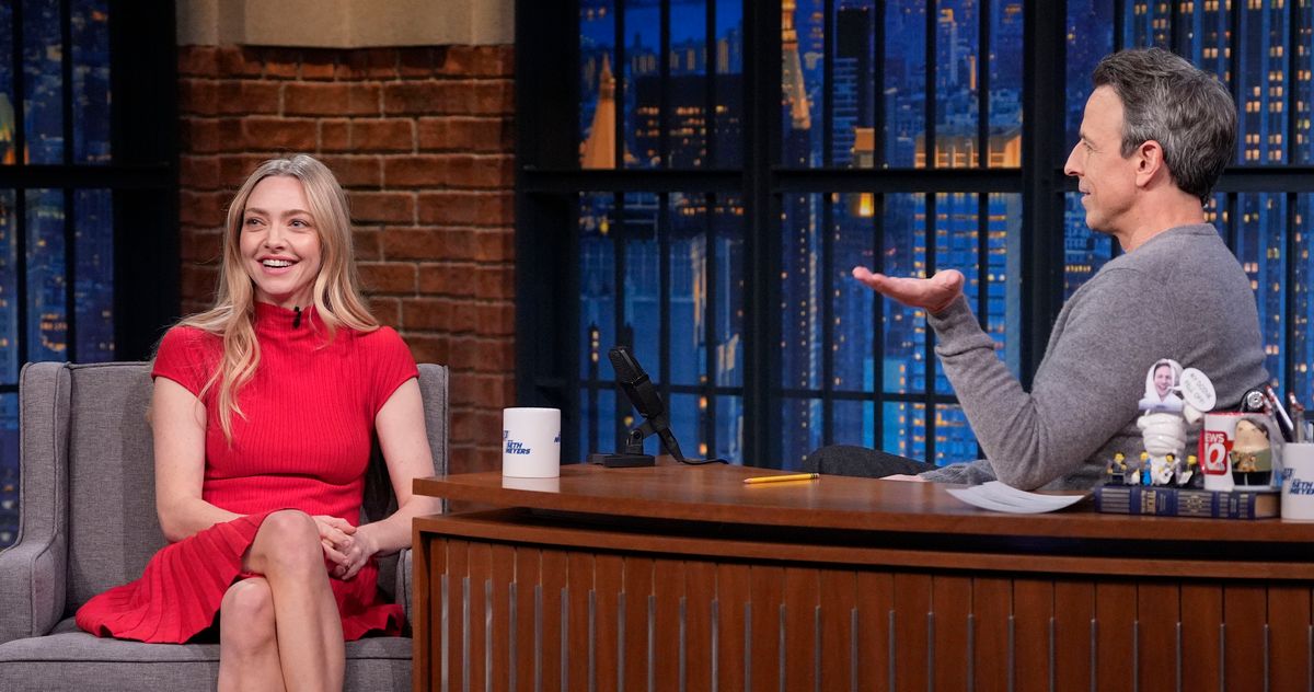 Amanda Seyfried’s Magic Trick Won Late Night This Week