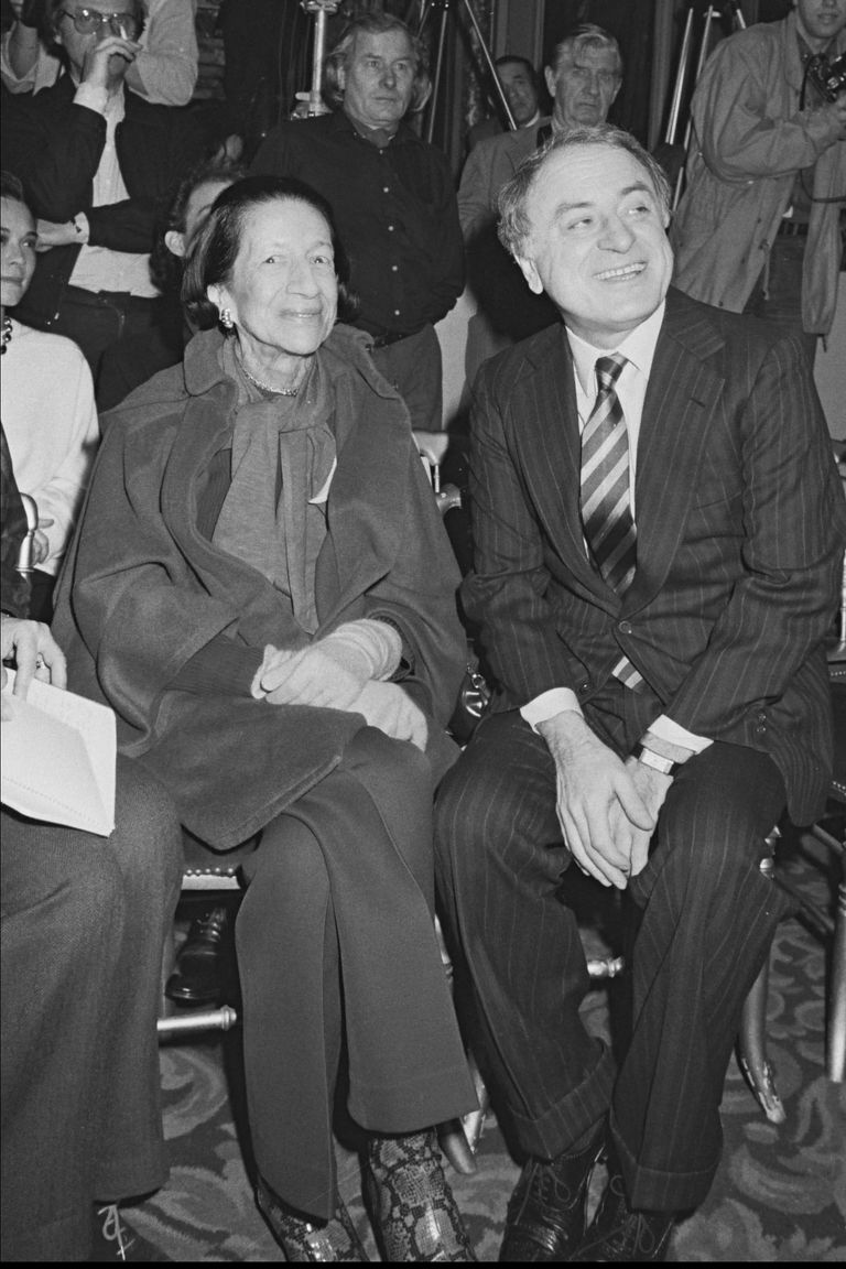 trendy pastel outfits