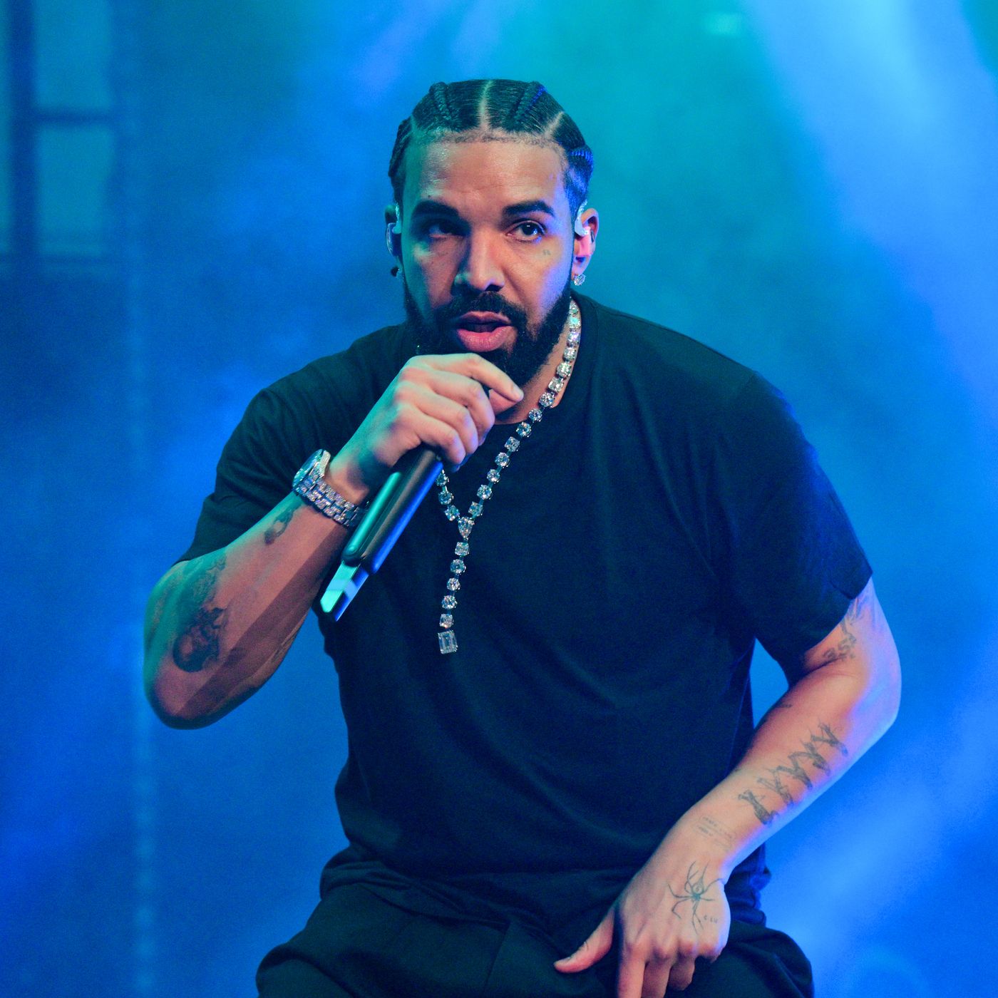 Drakes Lawsuit Against Universal Music Group, Explained