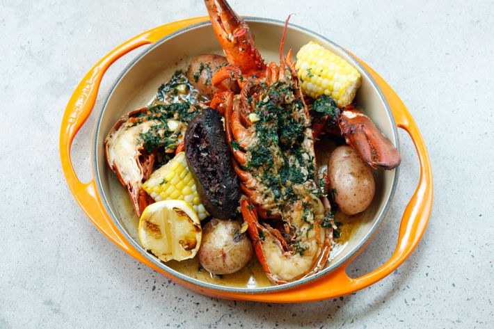 Lobster, blood sausage, garlic butter, corn, potatoes.