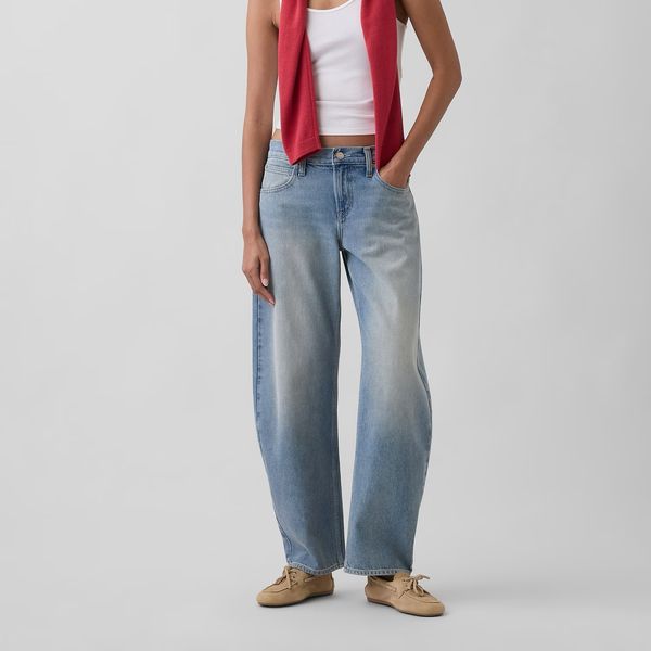 Gap Low Rise Barrel Jeans