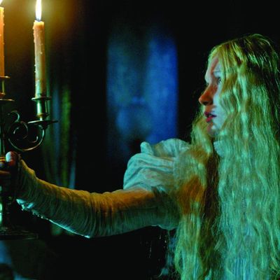 15 Essential Gothic Horror Works A Crimson Peak Pregame