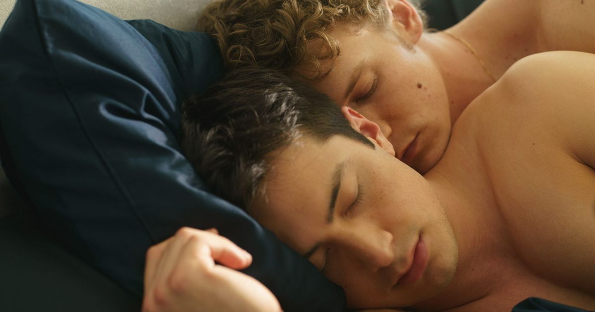 “Composer Rushes to Craft Theme for Traditional Love Story”