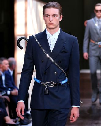 Burberry 3 piece suit 2019 sale