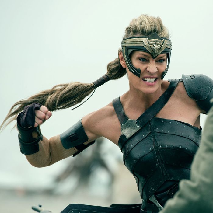 Robin Wright In Wonder Woman Is The Hero 2017 Needs   5721d3e747d5b43e2b91c511c87f4f98c2 07 Robin Wright Ww.rsquare.w700 