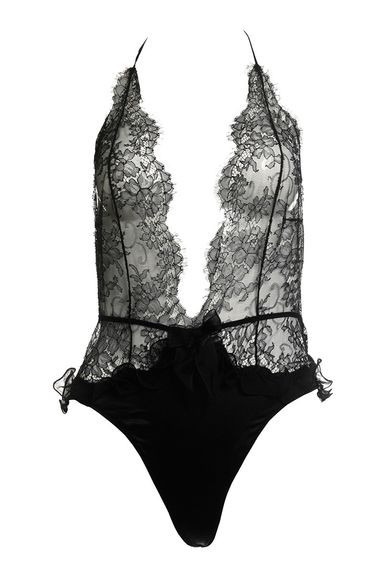 A Chic, Tasteful Guide to Valentine’s Day Lingerie