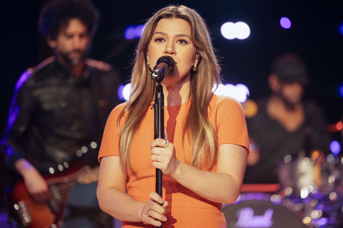 Kelly Clarkson Postponed the Rest of Her Vegas Residency