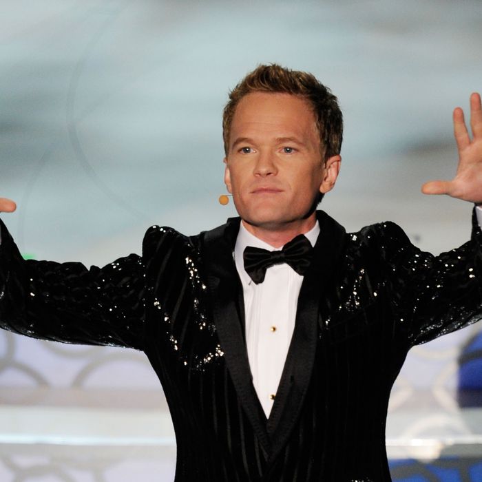 HOLLYWOOD - MARCH 07: Actor Neil Patrick Harris performs onstage during the 82nd Annual Academy Awards held at Kodak Theatre on March 7, 2010 in Hollywood, California. (Photo by Kevin Winter/Getty Images) *** Local Caption *** Neil Patrick Harris