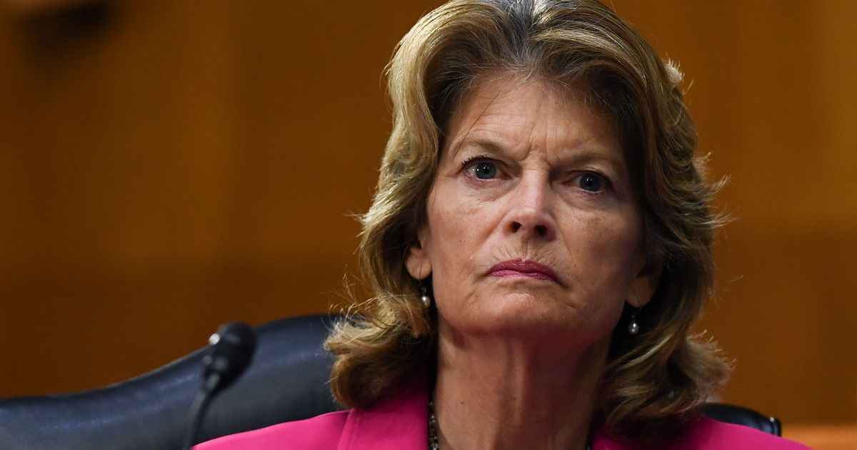 Trump's Plan to Oust Murkowski May be Foiled by Long Flight