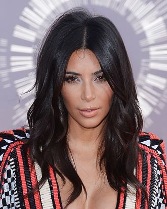 How to Get Soft Waves Like Kim Kardashian