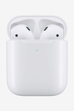 Apple AirPods (Wireless Charging Case)