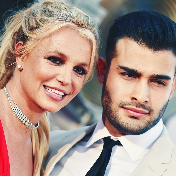 Britney Spears Boyfriend Has Some Harsh Words About Her Dad