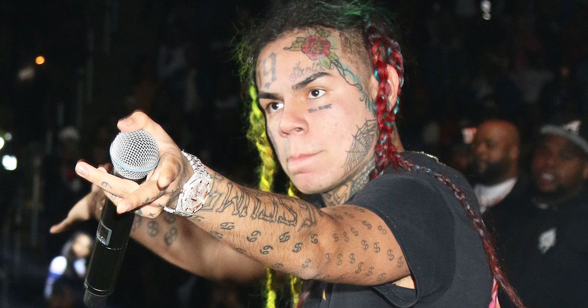 Tekashi 69 Performs at Powerhouse Days After Dodging Jail