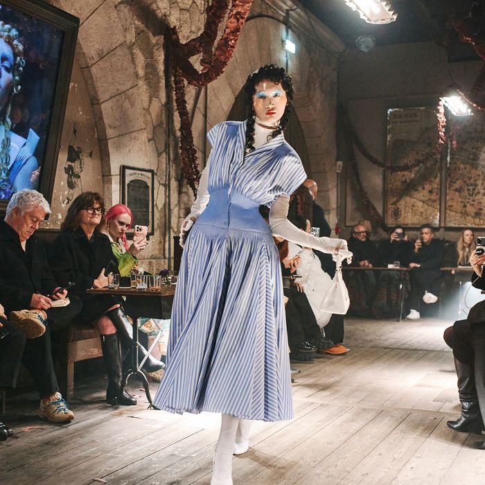 Model Yilan Hua, Maison Margiela Artisanal show by John Galliano, under the Pont Alexandre III bridge, in Paris, on Jan. 25, 2025.