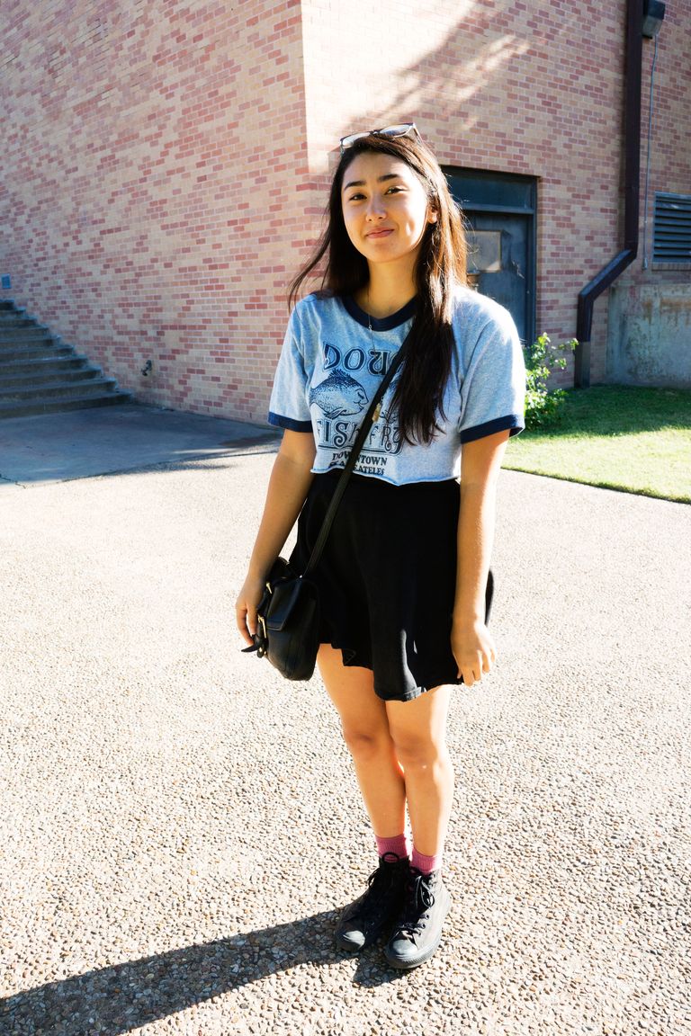 UT, Austin, Street Style: Cozy Cardigans and Chucks