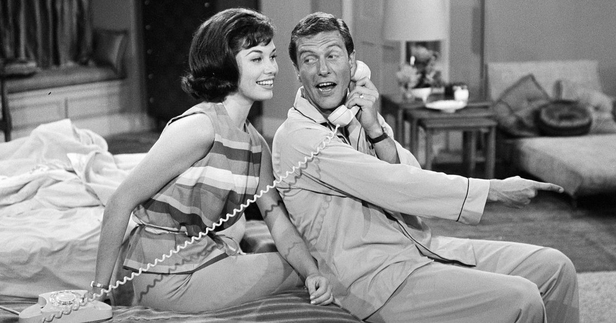 The Dick Van Dyke Show. Monumental Television 